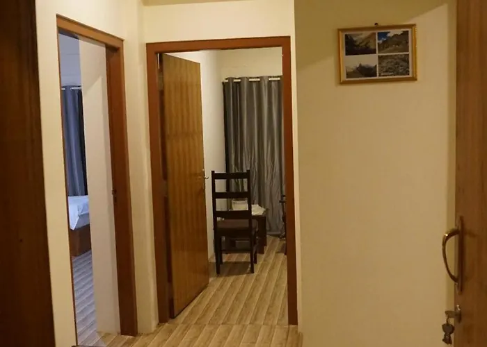 Homestay Kathmandu Home *